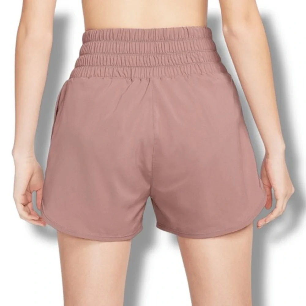 NWT - Nike Women's Prima Dri-FIT Ultra High-Rise Shorts 3in Size XS Extra Small